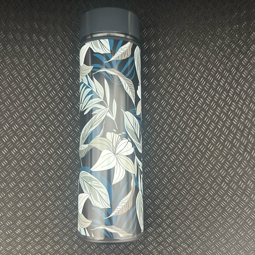 Lug Chuggie 12oz stainless steel bottle in lily black new in box (NIB)
